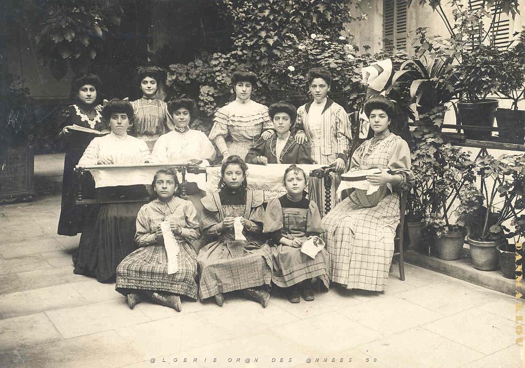 TELLES MERES TELLES FILLES 002.jpg